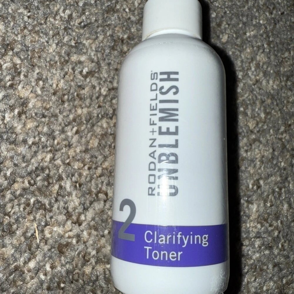 Rodan + Fields Unblemish Clarifying Toner Acne 4.2 Oz Step 2 Wearhouse Discharge